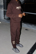 Load image into Gallery viewer, TAWNY BROWN SWEATSUIT
